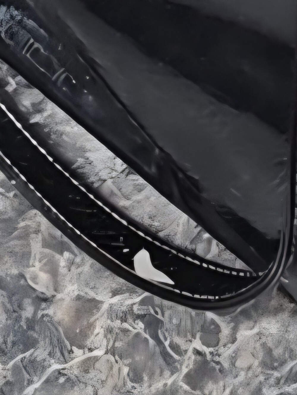 Studio C Black Patent Expandable Laptop Tote Bag Work Bag 💻👜 - Picture 4 of 4